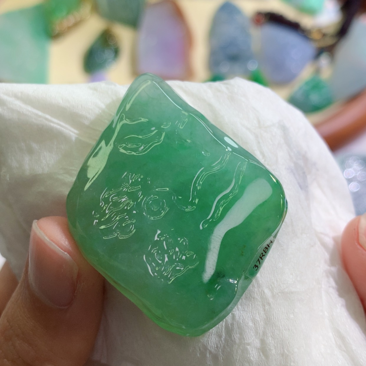 【闪购商品】翡翠吊坠(不含链)未镶嵌 2571