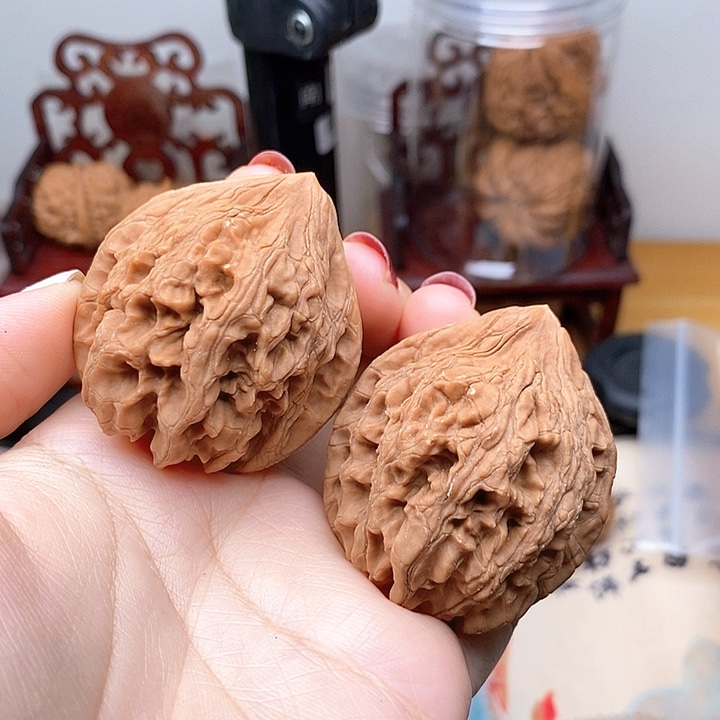 文玩核桃把件大沽石