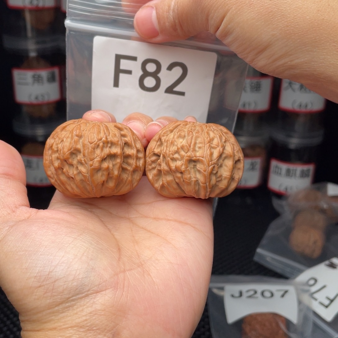 文玩核桃把件全品磨盘