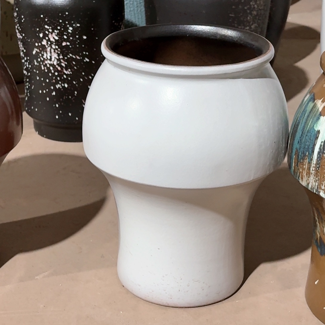 红陶花盆口20高33