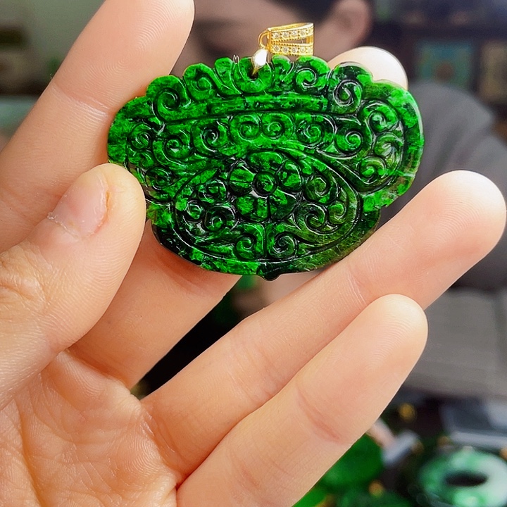 翡翠银S925镶嵌颈饰多样性