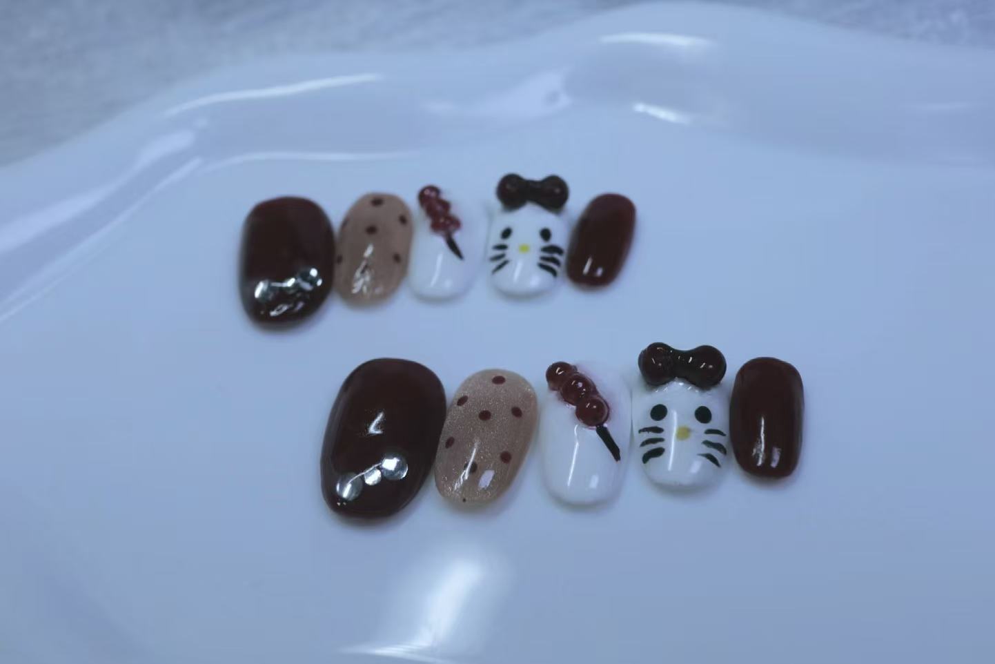 新款红丝绒蝴蝶结波点kt猫眼可爱显白手工穿戴贴片美甲