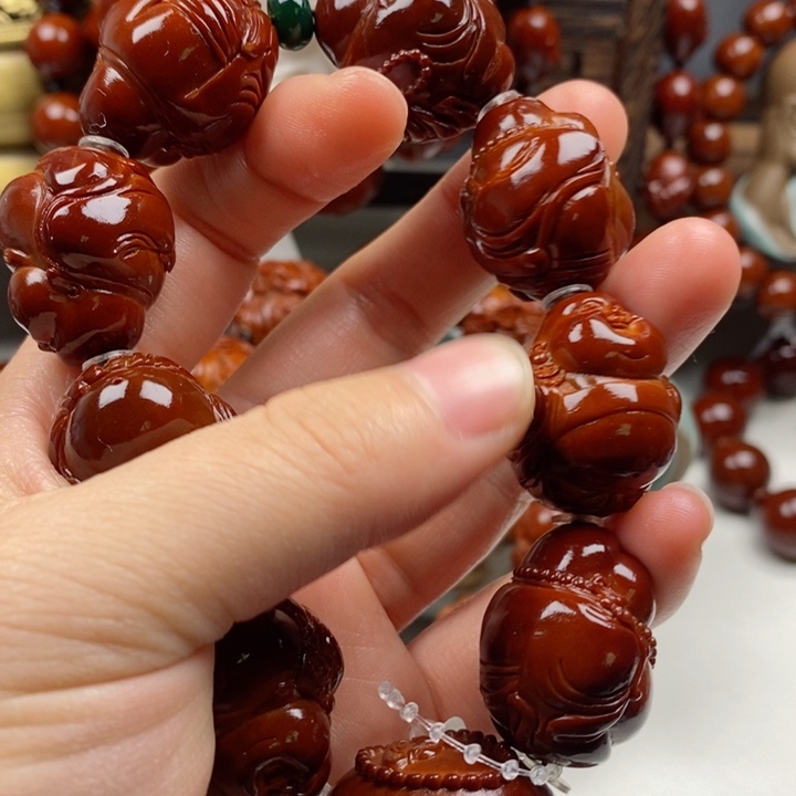 橄榄核吊坠神**哦回血回血回血