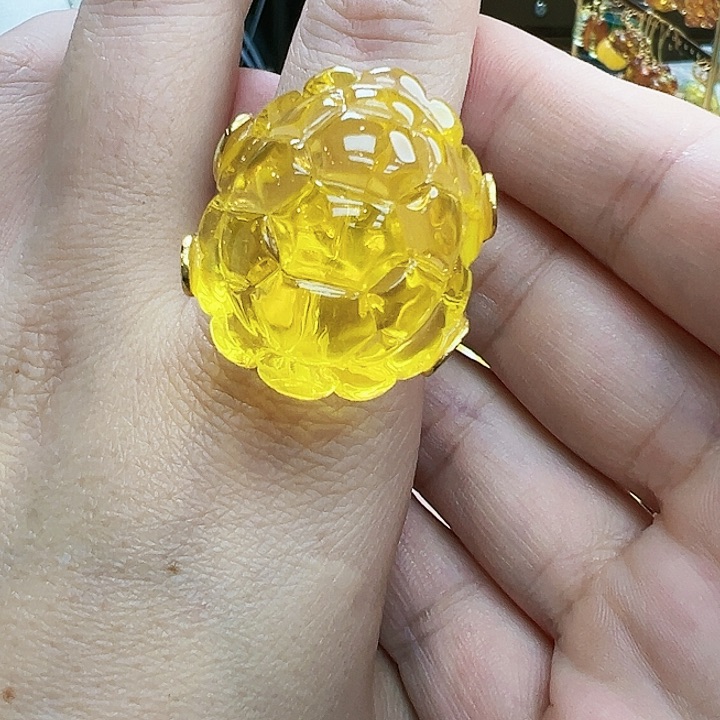 琥珀未镶嵌珠宝奇石