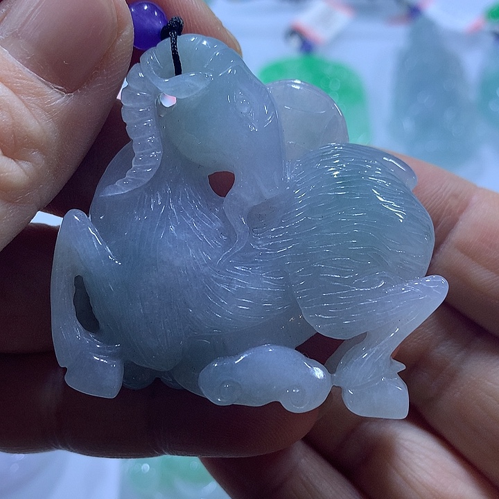 翡翠未镶嵌颈饰天然翡翠A货吊坠