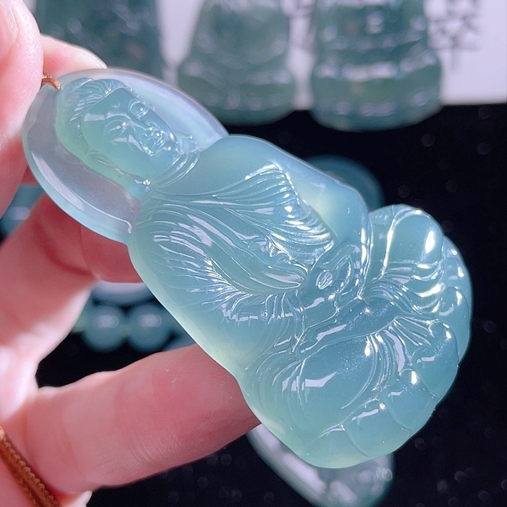 翡翠未镶嵌颈饰9999999999