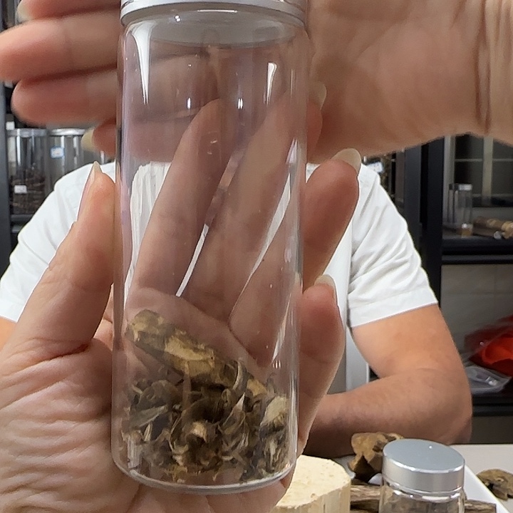 沉香碎屑沉香t D多样发一