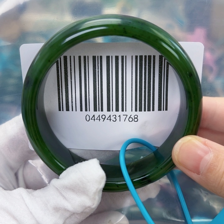 东***海和田玉未镶嵌手镯包容6162