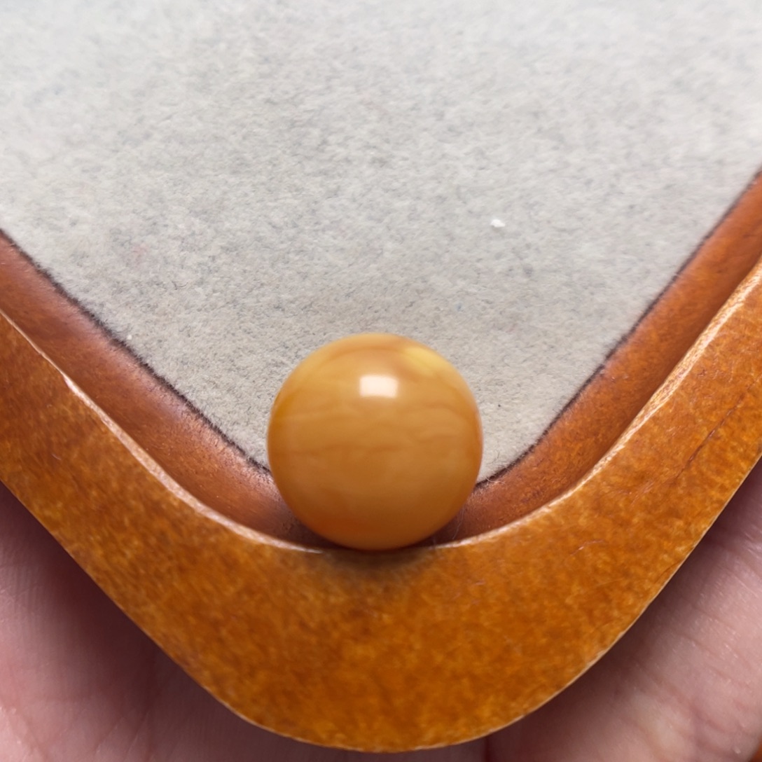 济***哥蜜蜡未镶嵌裸石蜜蜡