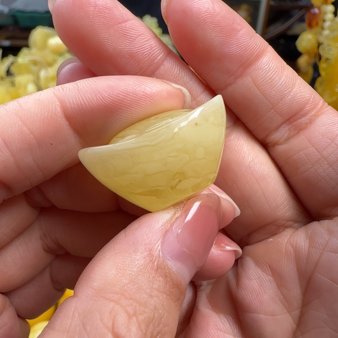 蜜蜡未镶嵌珠宝奇石微瑕