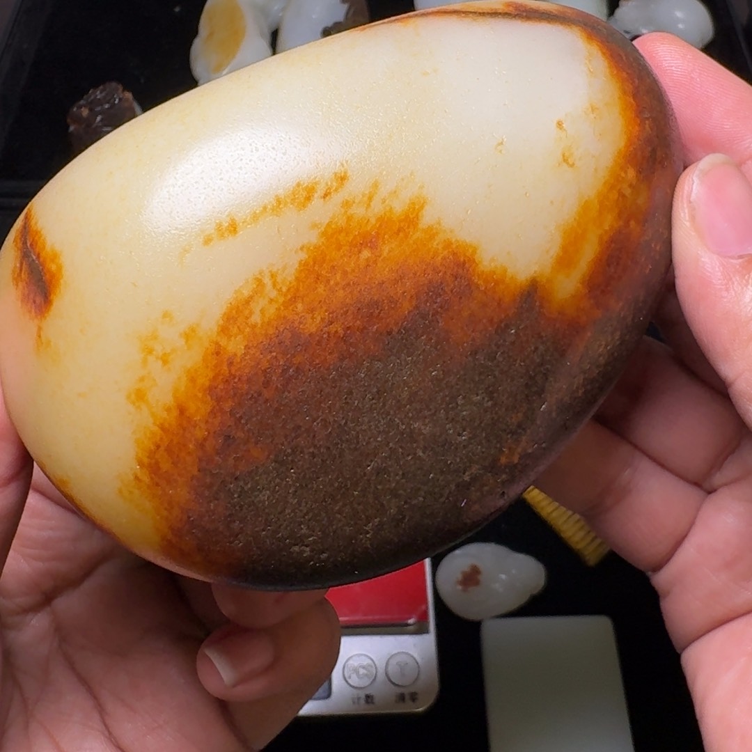 和田玉颈饰未镶嵌手****制