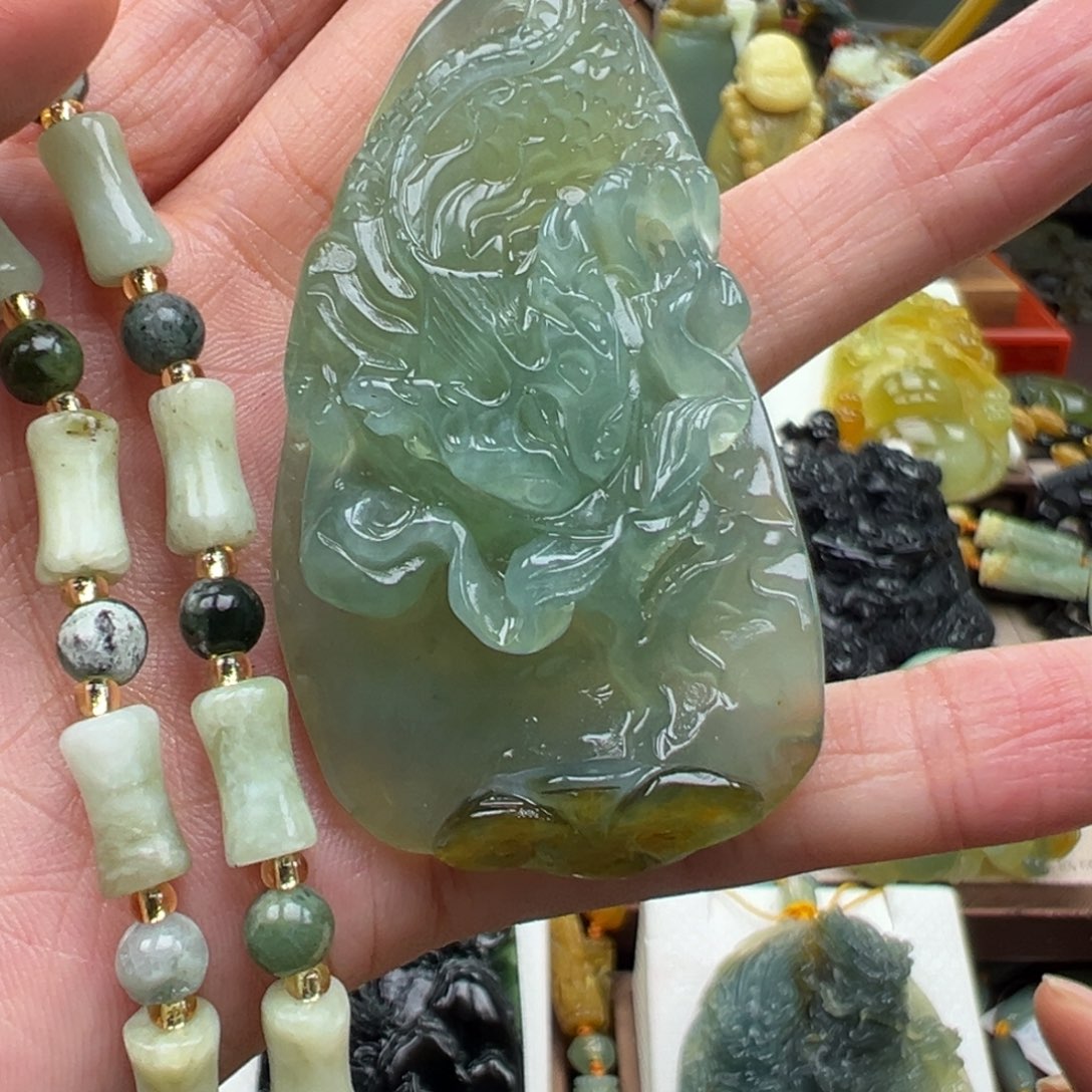 岫玉未镶嵌挂件挂件