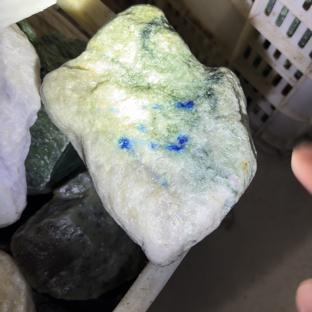 和田玉未镶嵌珠宝奇石