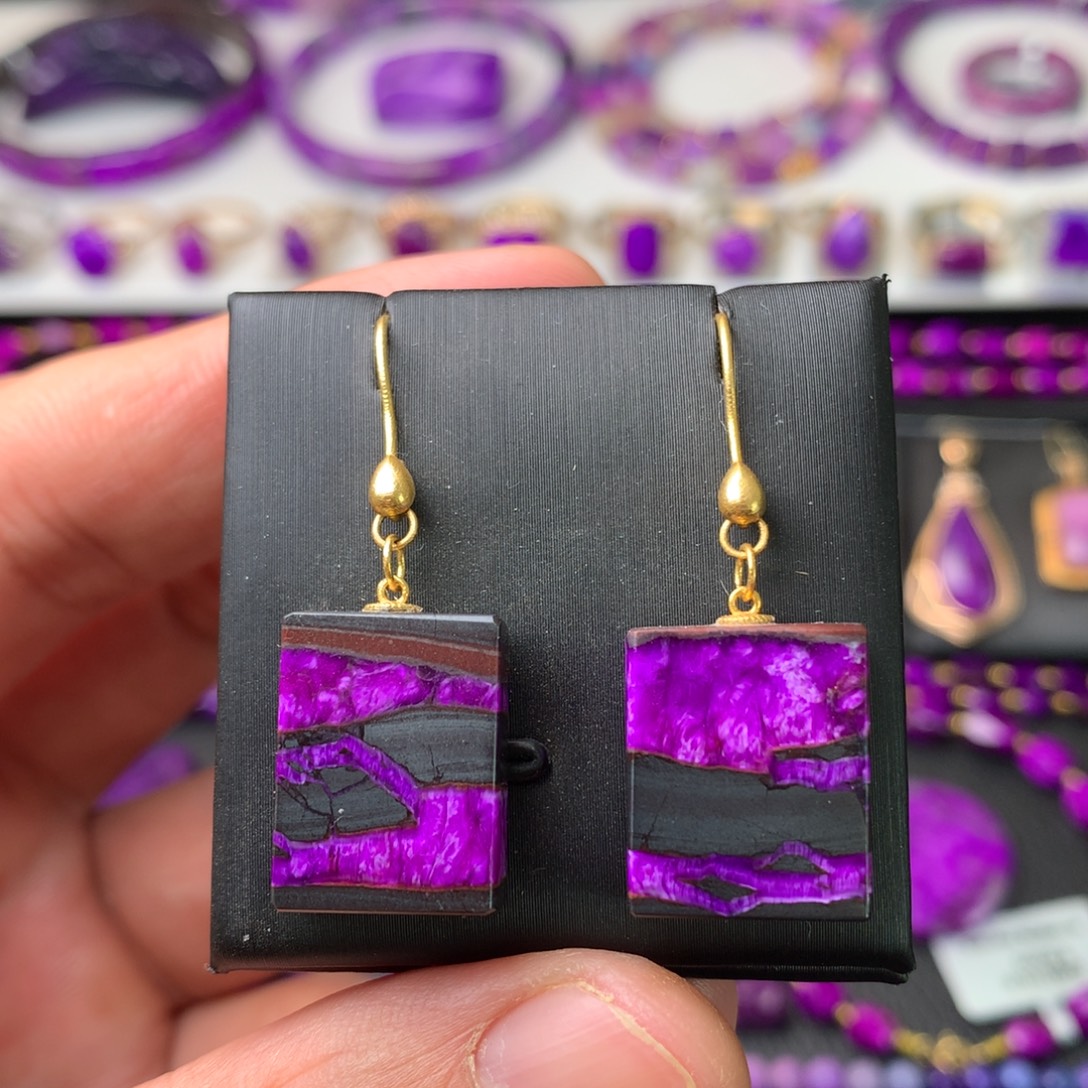 苏纪石（舒俱来）18K金镶嵌耳钩