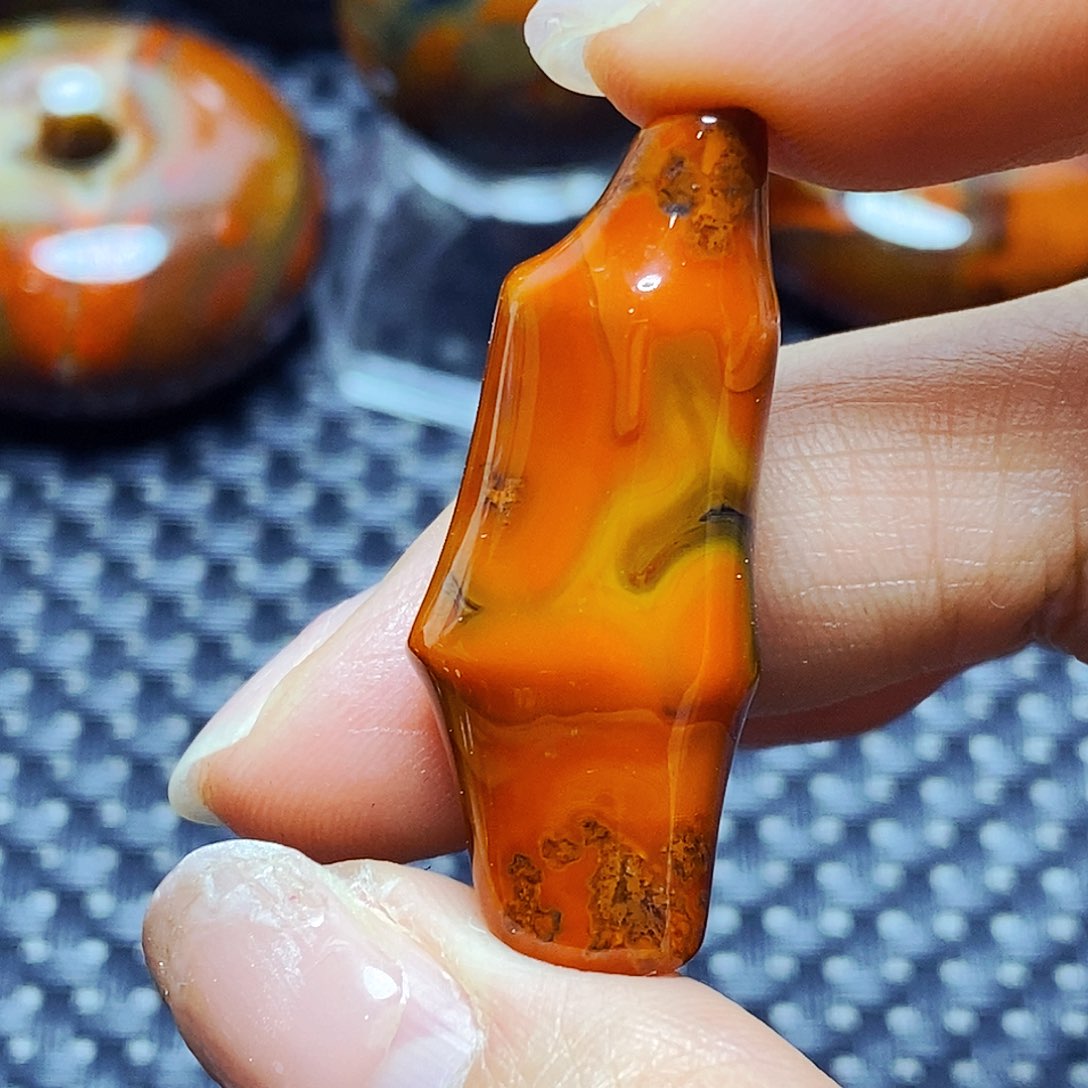 未镶嵌颈饰玛瑙/玉髓善**果