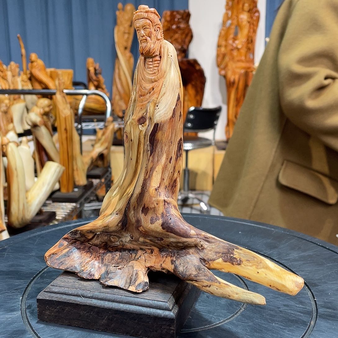 柏木（崖柏）随型艺术根雕