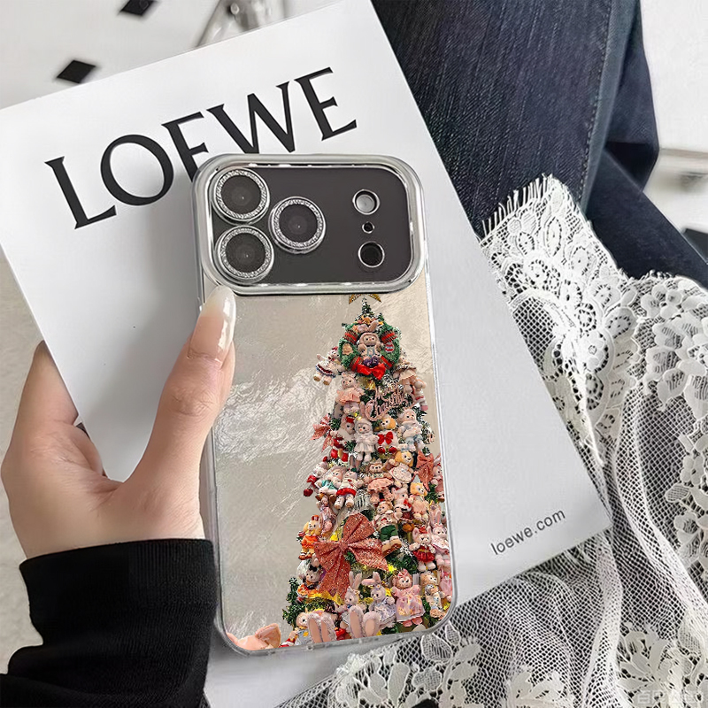 满屏玩偶圣诞树适用于苹果iPhone17Pro/16max手机壳高级感羽纱壳