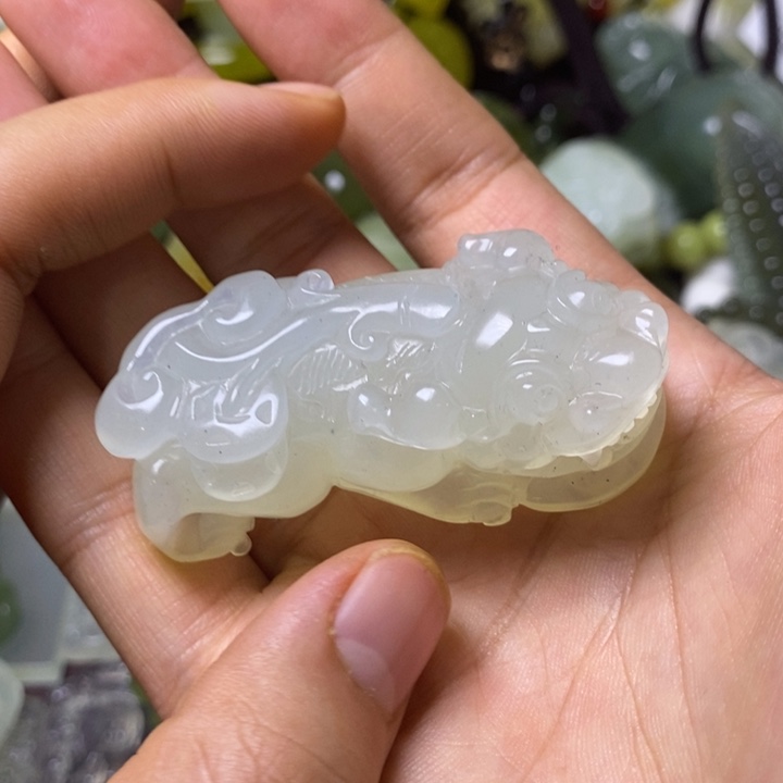 岫玉岫玉手把件未镶嵌