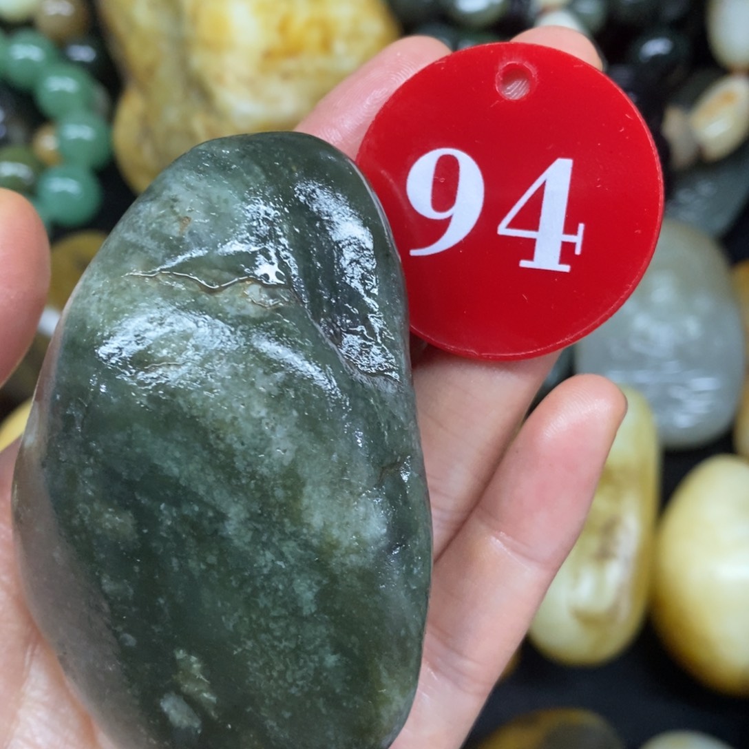 未镶嵌和田玉（糖玉）挂件