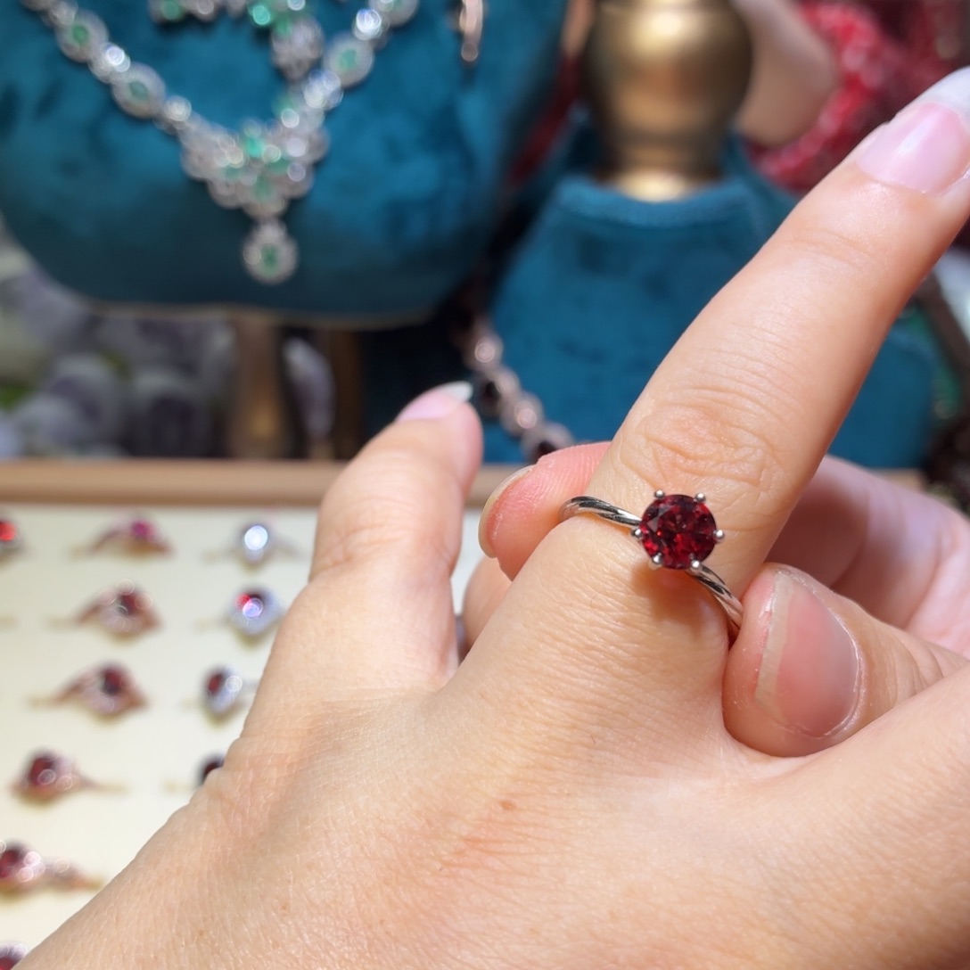 石榴石戒指银S925镶嵌