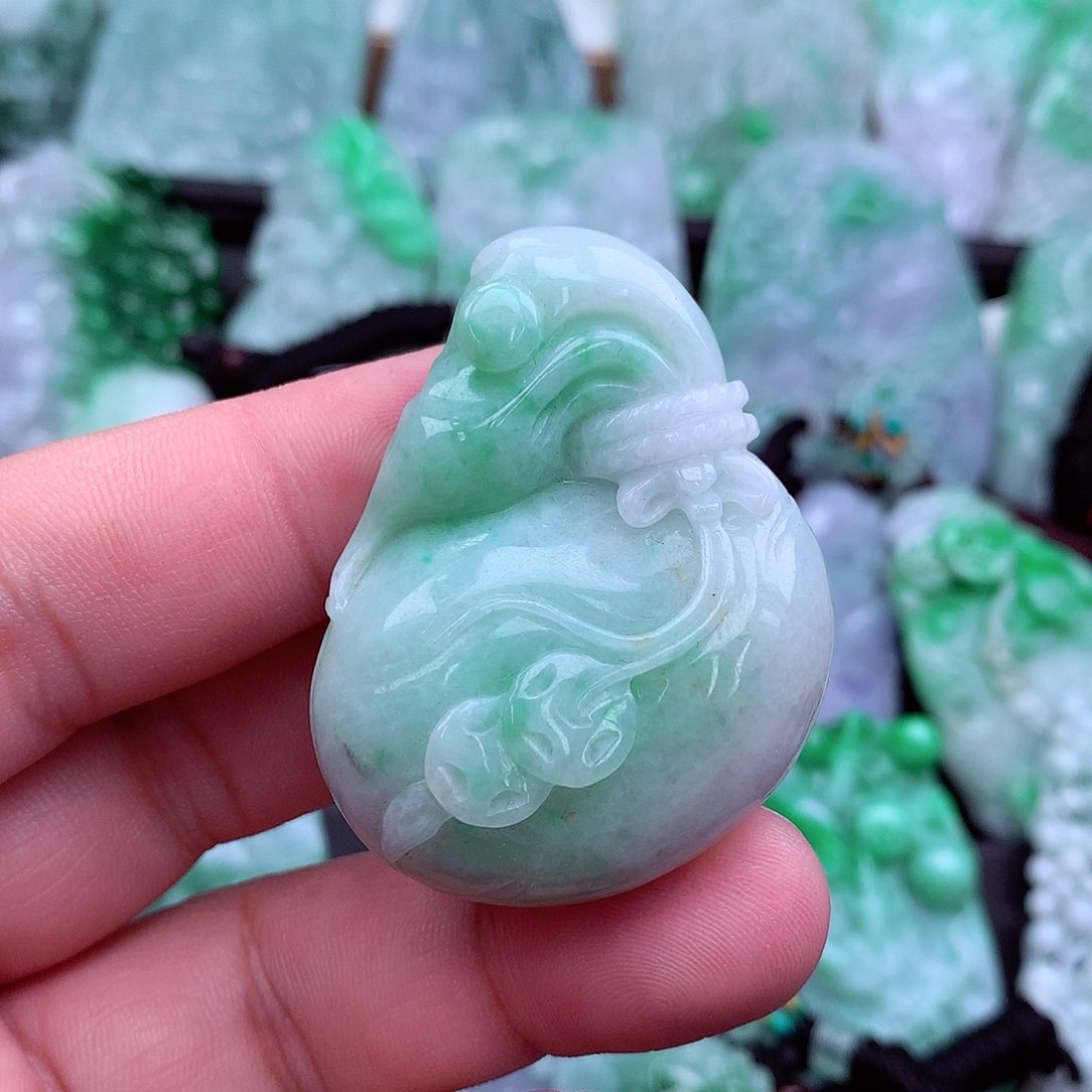 翡翠吊坠(不含链)未镶嵌