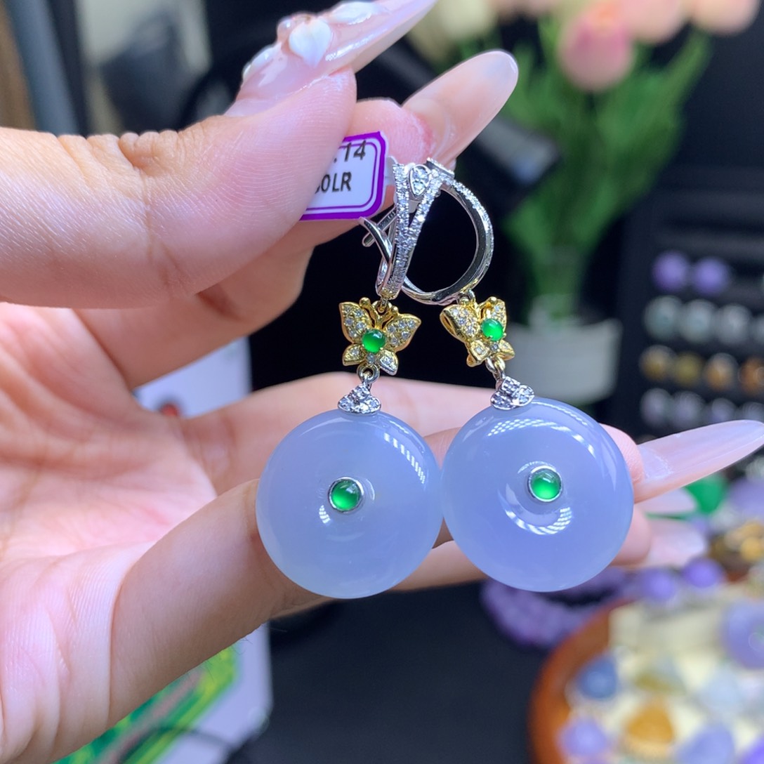 翡翠18K金镶嵌颈饰天然