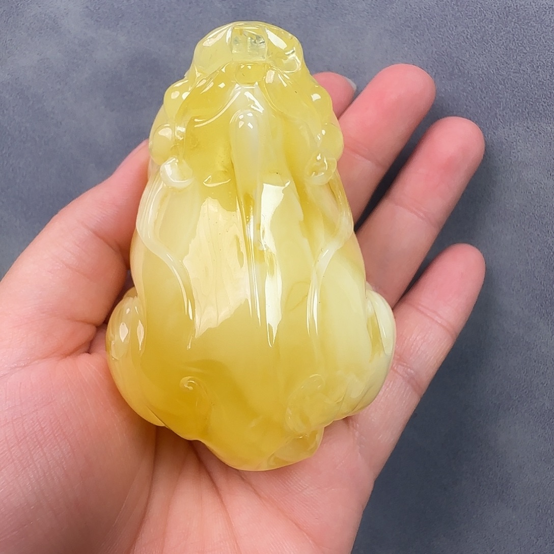 蜜蜡未镶嵌珠宝奇石