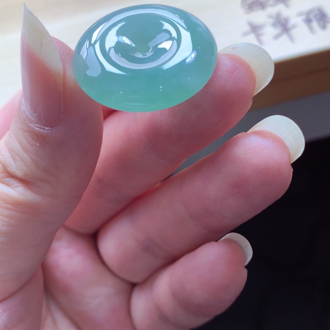 翡翠颈饰未镶嵌吊坠