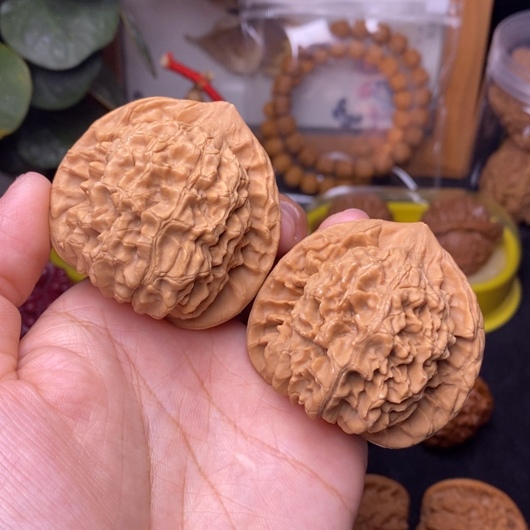 文玩核桃把件48官帽