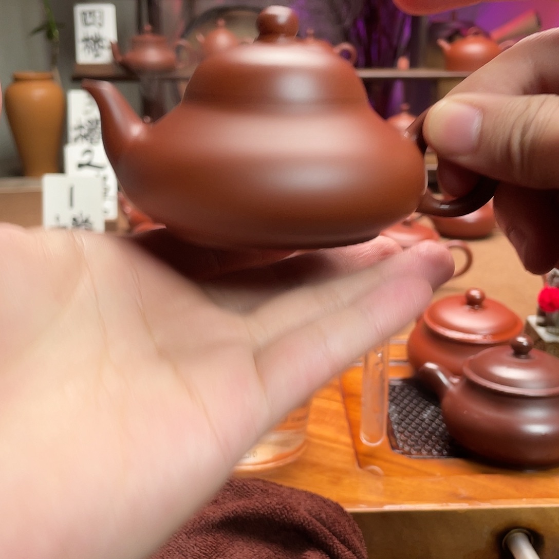 紫砂茶壶叶*老朱泥梨壶