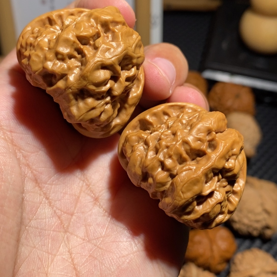 文玩核桃把件41.5蛤蟆头