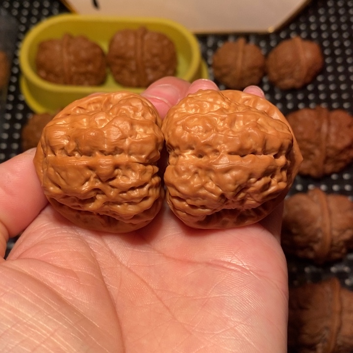 文玩核桃把件四开八腿