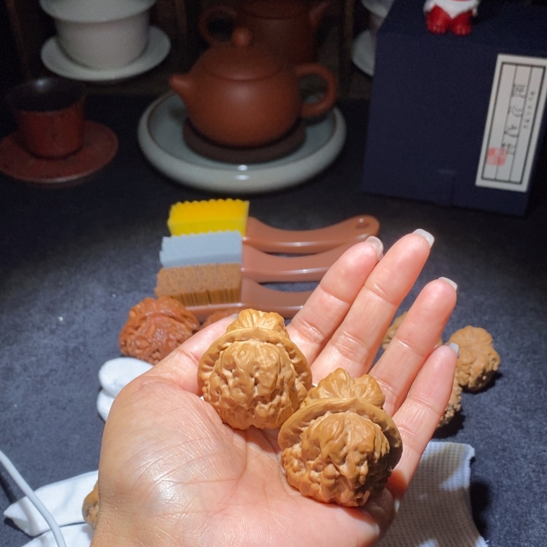 文玩核桃吊坠小*蛙蛙