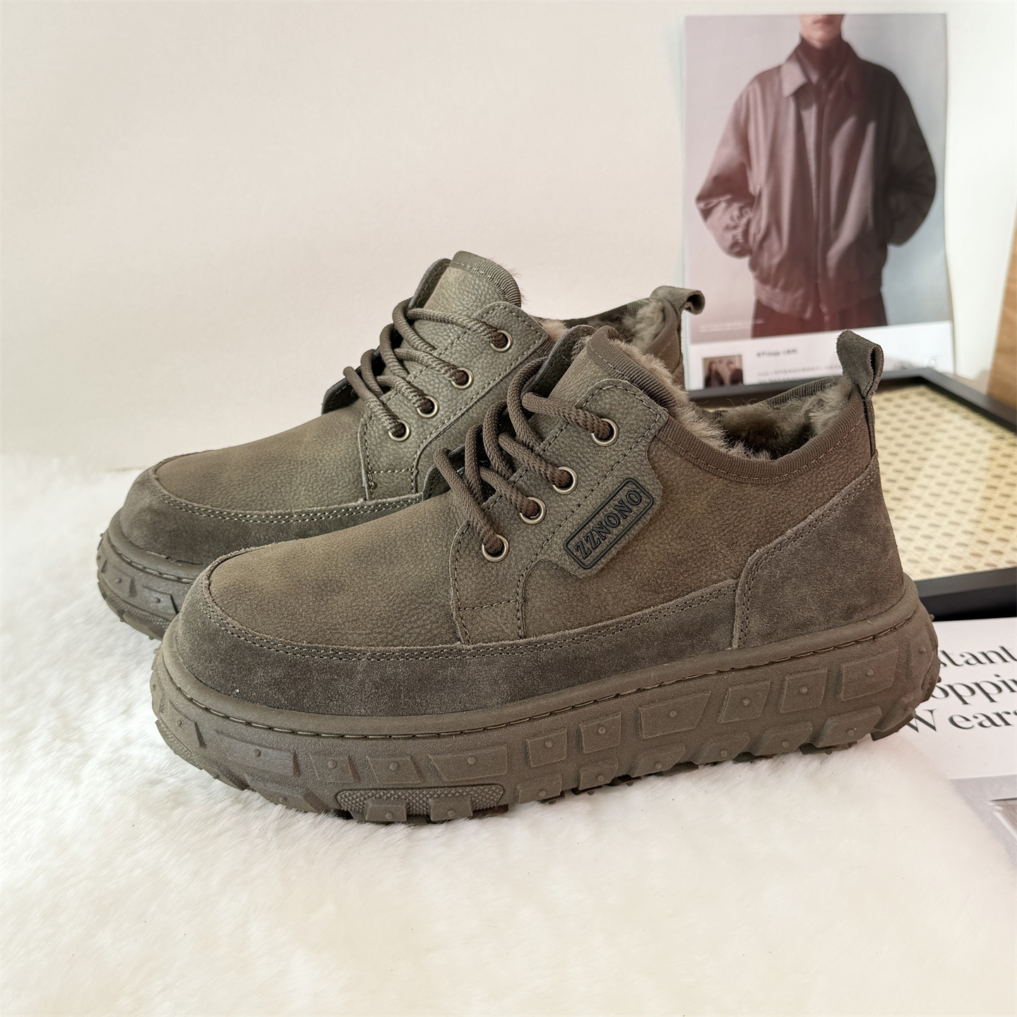 ZZ8897-1户外男士牛皮羊毛一体雪地靴加厚防水东北大棉靴马丁靴