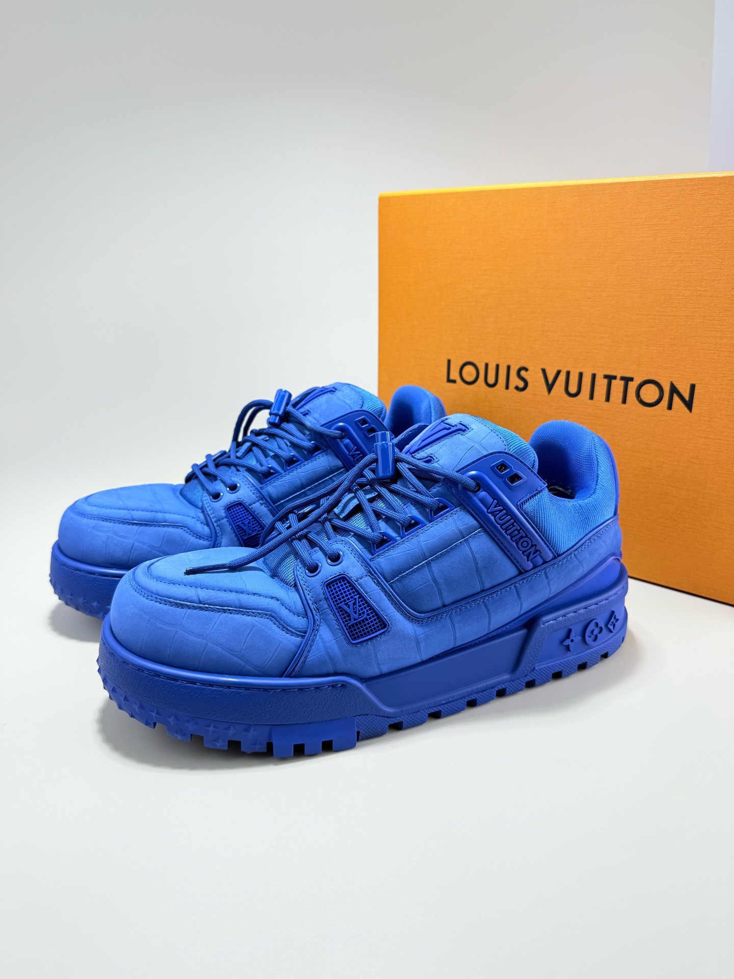 95新 LouisVuitton/路易威登 LV蓝色胖丁板鞋 9码 95新13487
