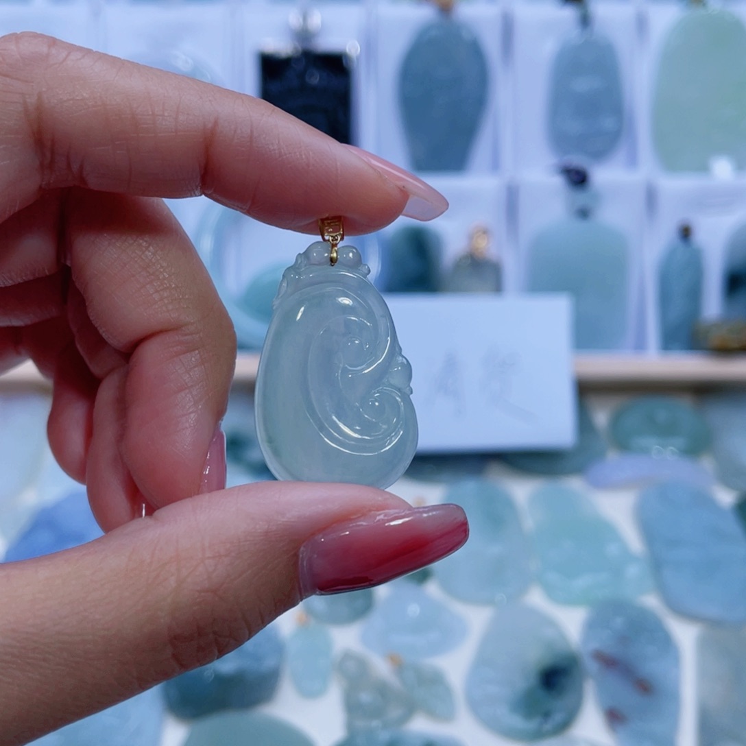 翡翠颈饰18K金镶嵌翡翠A货颈饰未镶嵌