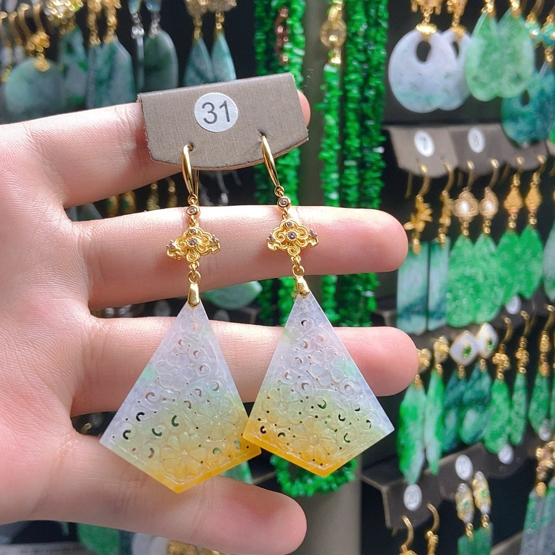 翡翠未镶嵌耳饰翡翠