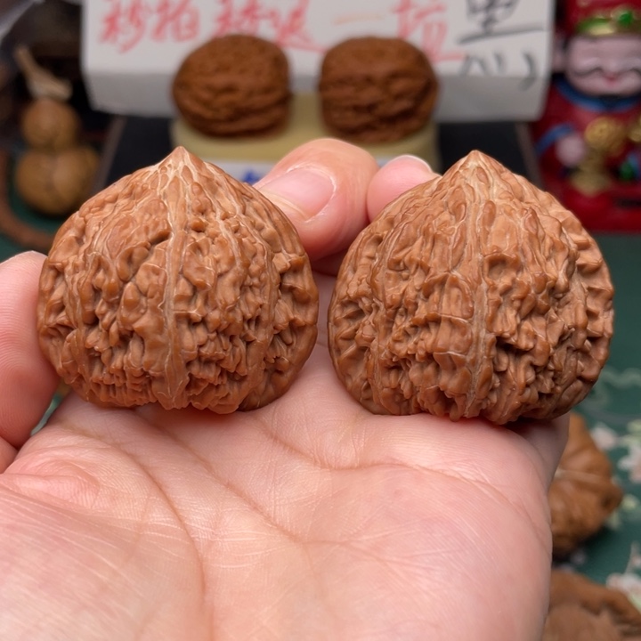 【闪购商品】把件文玩核桃41全品狮子王