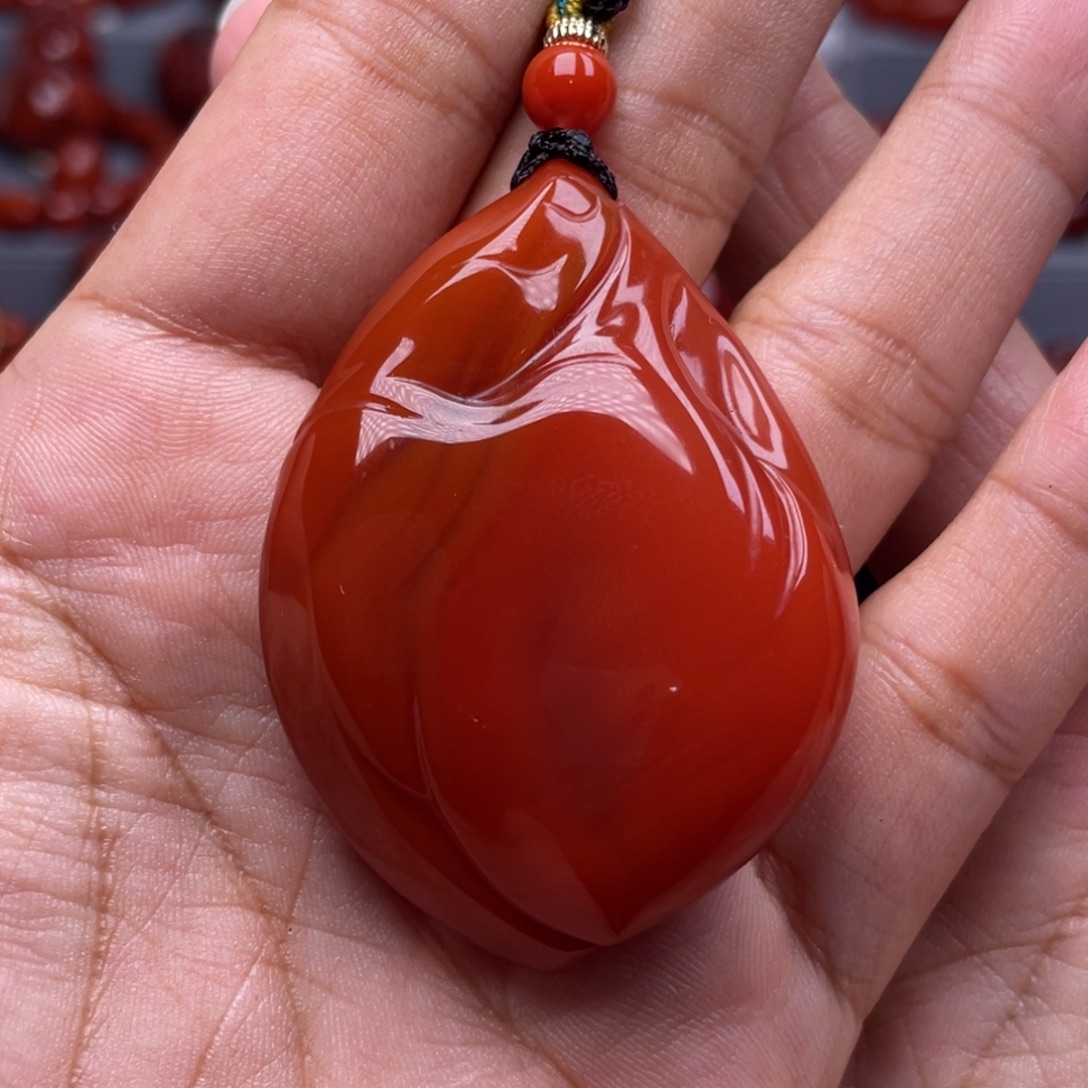 南红玛瑙未镶嵌珠宝奇石保山原矿吊坠