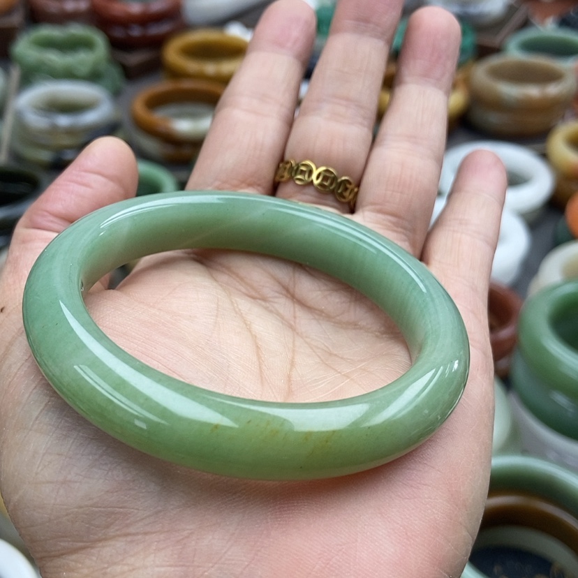 【闪购商品】石英质玉手镯58未镶嵌枫**启