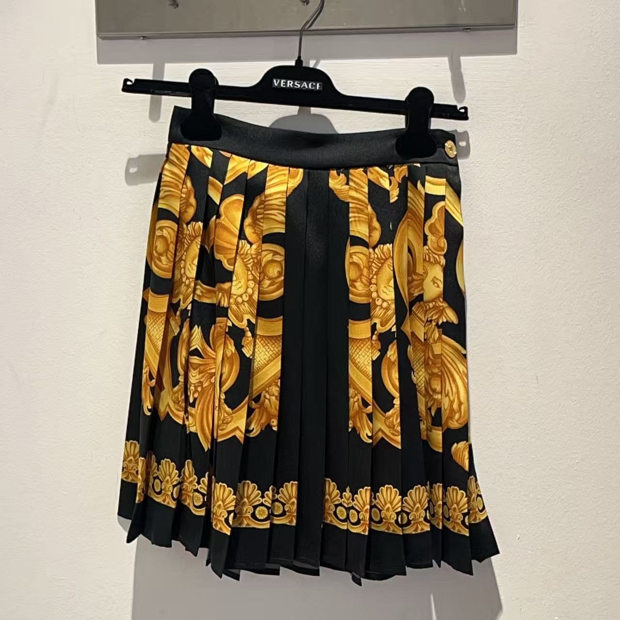 未使用 VERSACE/范思哲 女士时尚巴洛克印花百褶裙多色