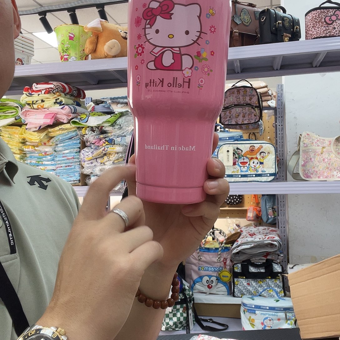 PU化妆包等产品和产品