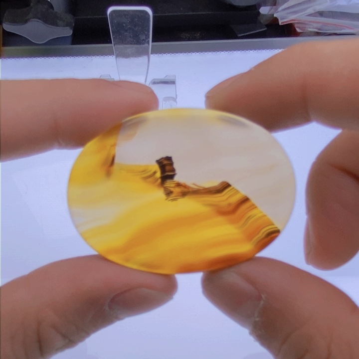 玛瑙/玉髓颈饰未镶嵌