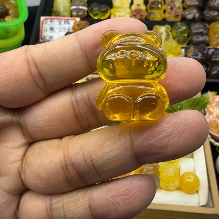琥珀未镶嵌颈饰豆豆眼熊