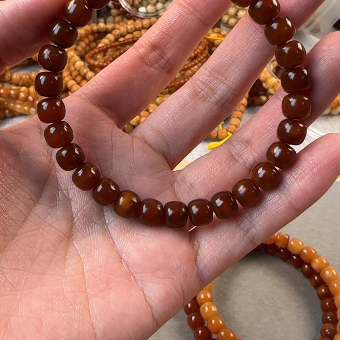 星月菩提吊坠8×7藏料单圈玉化