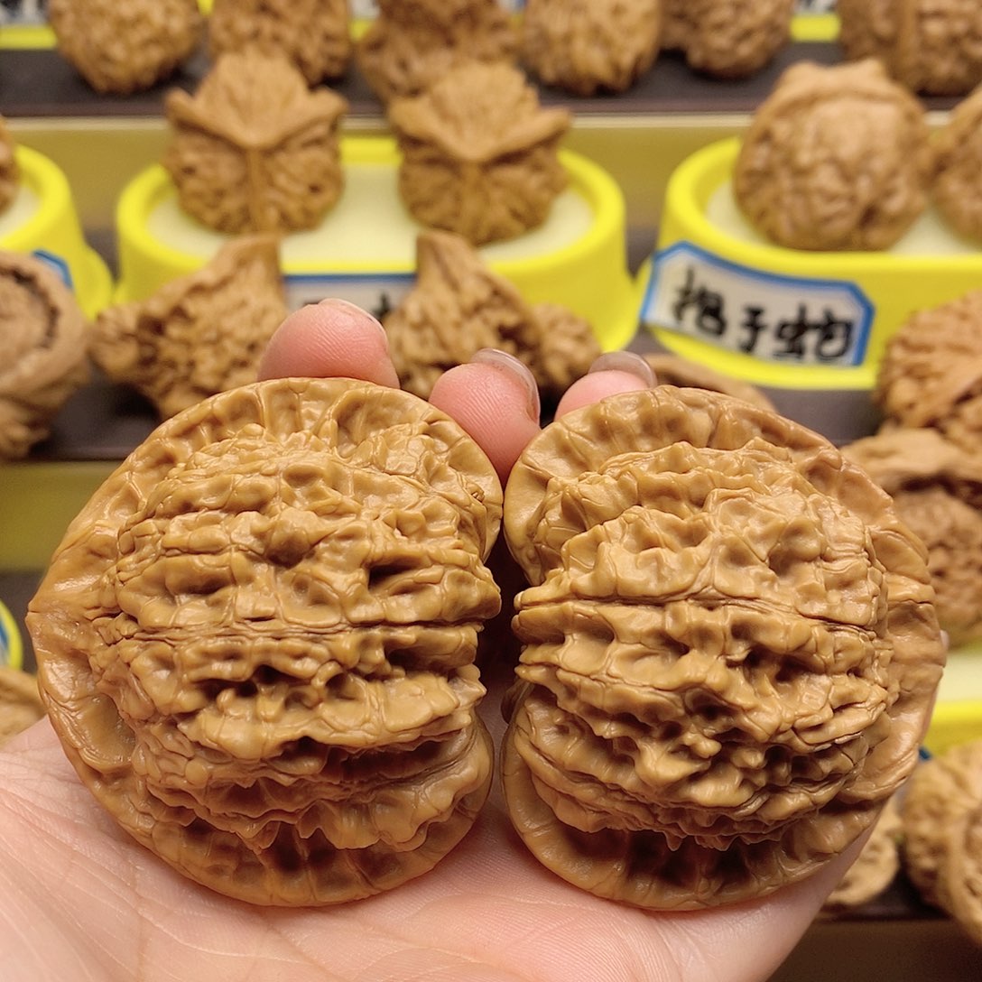 文玩核桃吊坠官帽