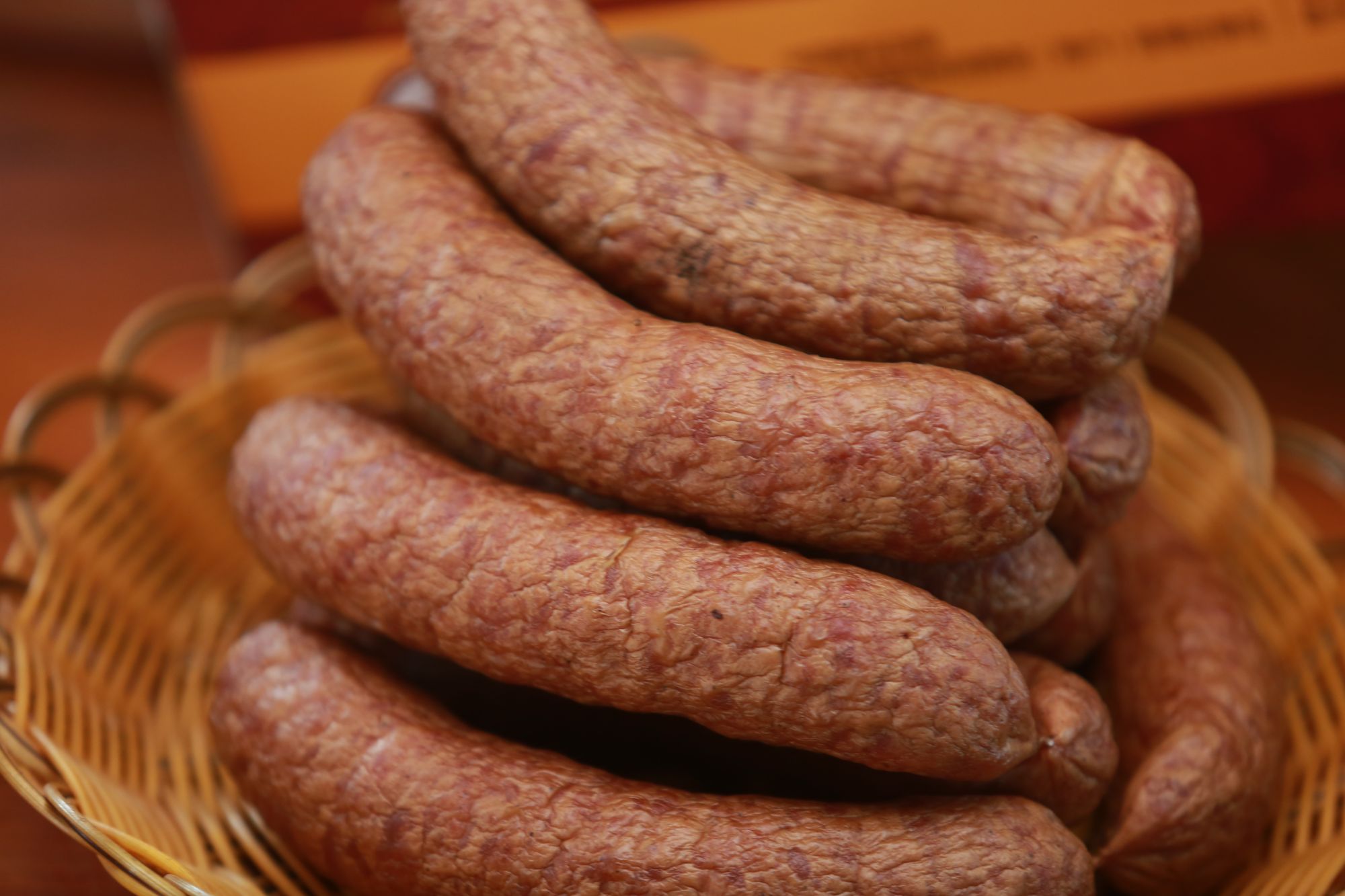 哈尔滨儿童肠红肠纯瘦肉东北特产烟熏蒜香风味香肠零食熟食