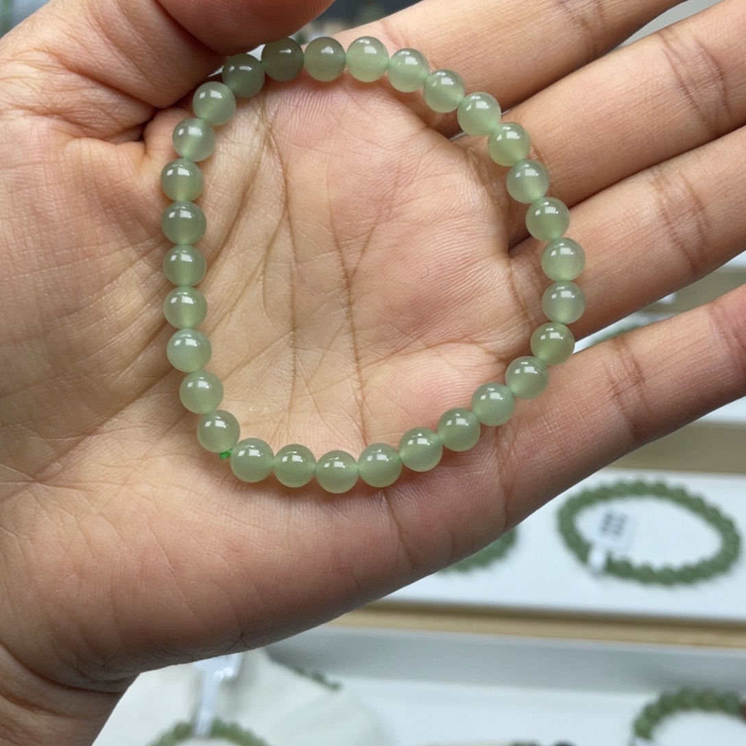 和田玉手链未镶嵌顾***·