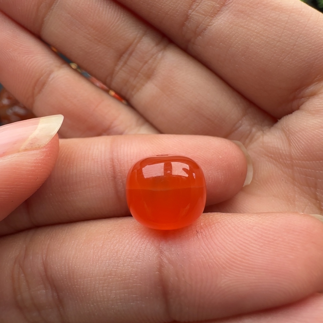 南红玛瑙未镶嵌冰红老型11.1*9.7带皮裂