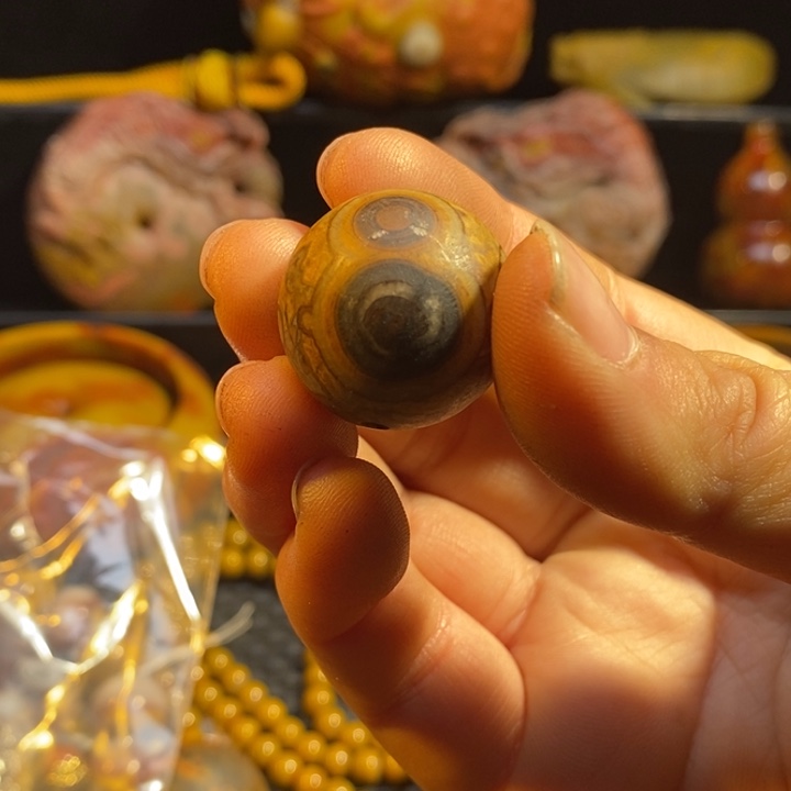 合金颈饰玛瑙/玉髓古**月